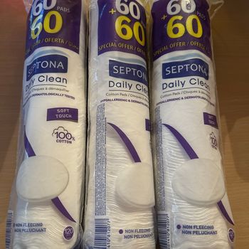 Lot de 3 Pâquets de coton démaquillant neuf