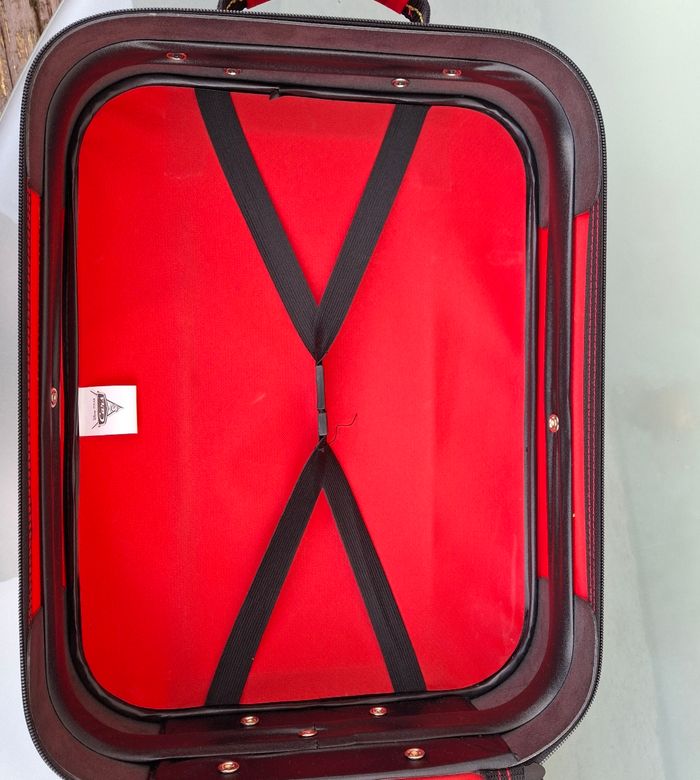 Cartable à Roulette Ou Valise Cars 3 Neuf - photo numéro 5