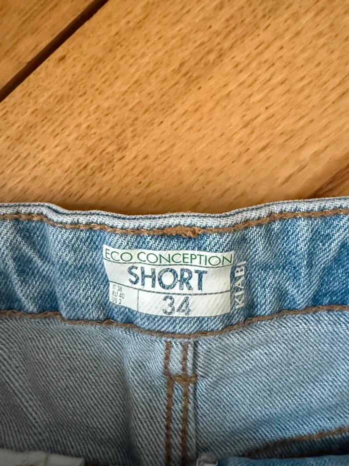 Short en jean en très bon état taille 34 Kiabi - photo numéro 4