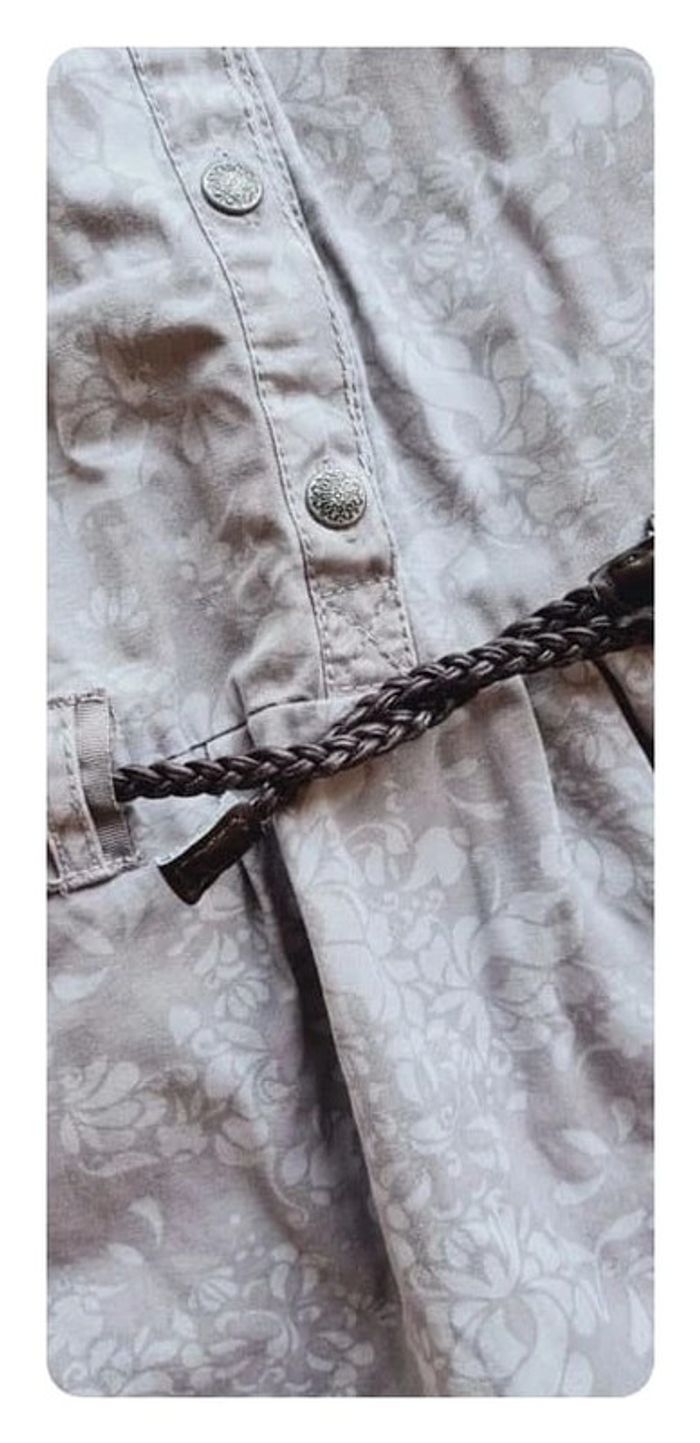 🌼 👗 Kidkanaï – Robe chemise 24 mois – Imprimé floral discret & ceinture tressée - photo numéro 3