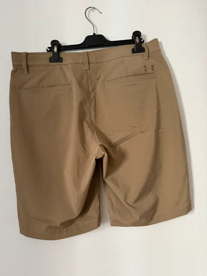 Short en très bon état marron under armour - photo numéro 4
