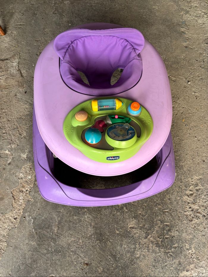 Trotteur Chicco violet avec plateau - photo numéro 3