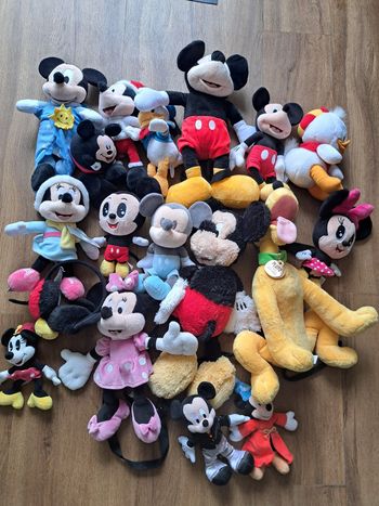 Peluches mickey et ses amis
