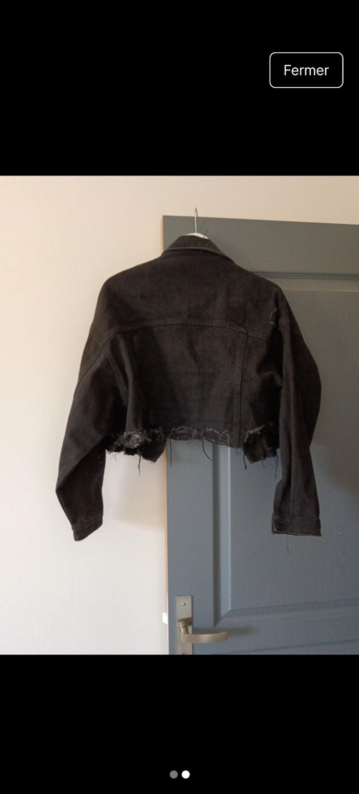 Veste en jean noir crop top - photo numéro 2