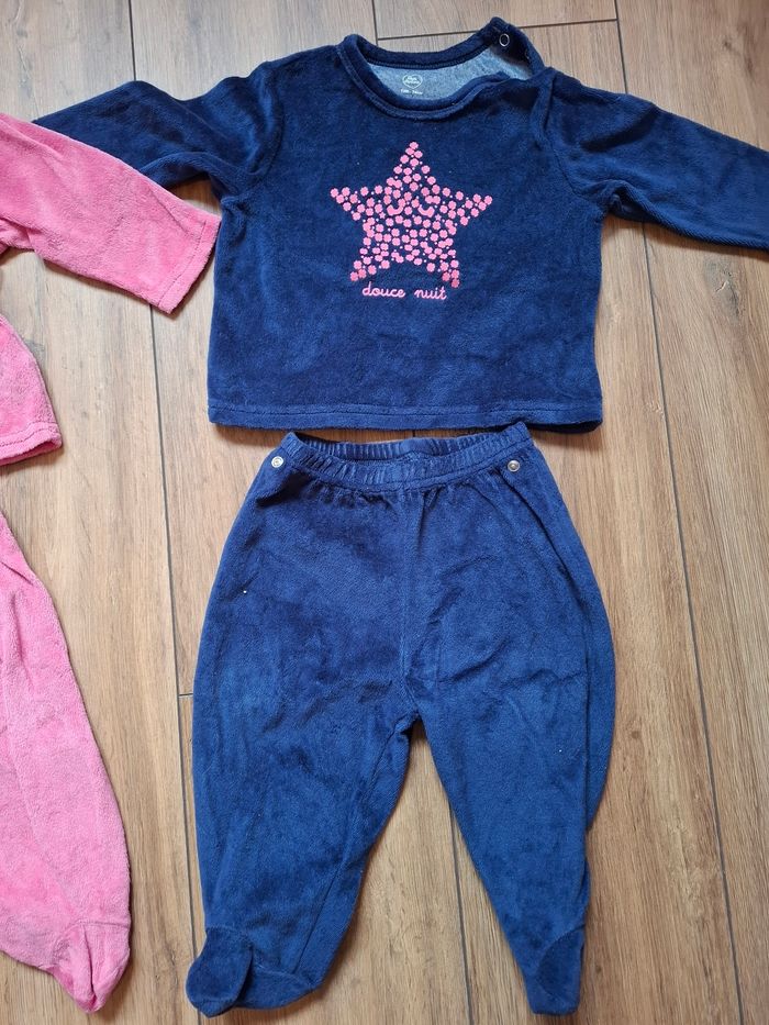 Pyjama taille 12 mois - photo numéro 3