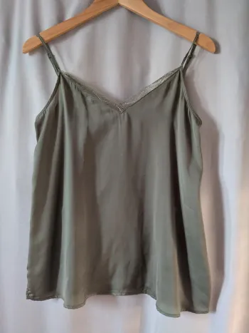 Haut satiné Promod