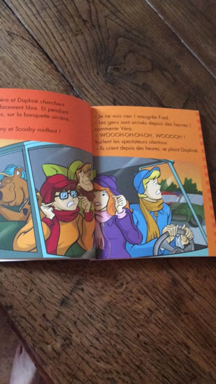 Livre scooby-doo n.6 panique au stade dès 4 ans - photo numéro 5