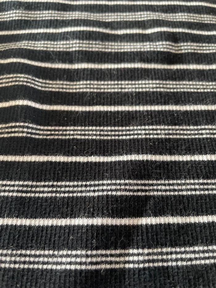 Tee-shirt noir à rayures blanches Jennyfer S - photo numéro 2