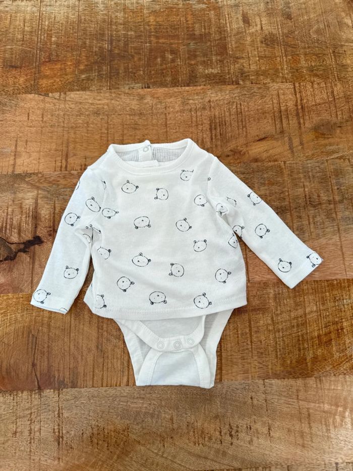 Haut bébé Kiabi blanc 1 mois