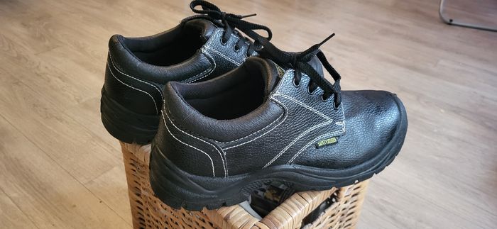 Chaussure de sécurité t42 - photo numéro 4