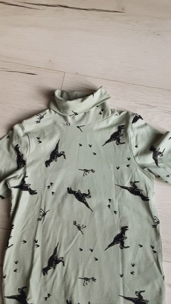 Vêtement garçon tee-shirt manches longues sous-pull vert motif dinosaure T rex Orchestra 6 ans