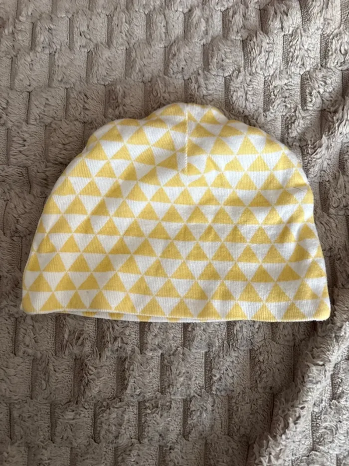 Bonnet triangles