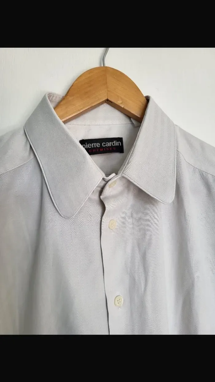 Chemise manches longues Pierre Cardin taille 42 - photo numéro 3