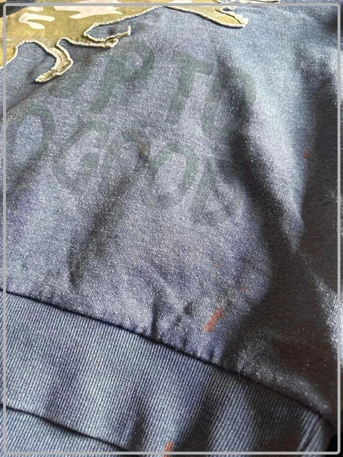 Lot 8ans garçon avec défaut (tache ou petit trou) - photo numéro 2