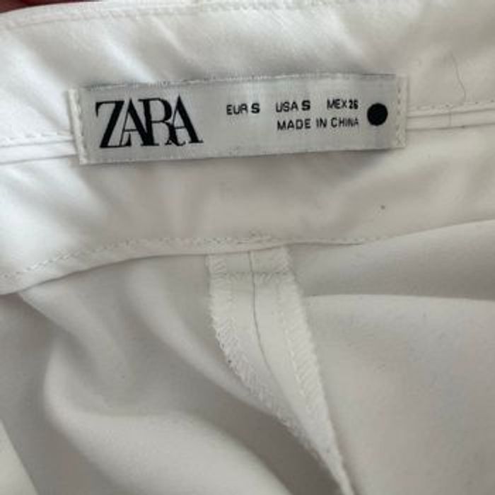 Total look cache cœur et short blanc - photo numéro 8
