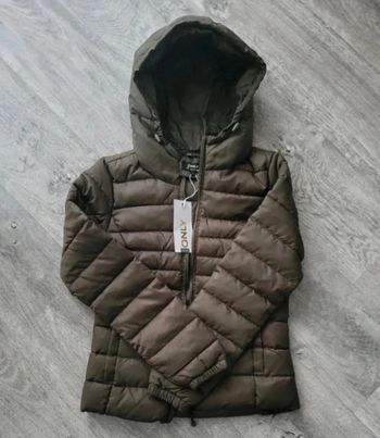 Doudoune Only XS neuf 