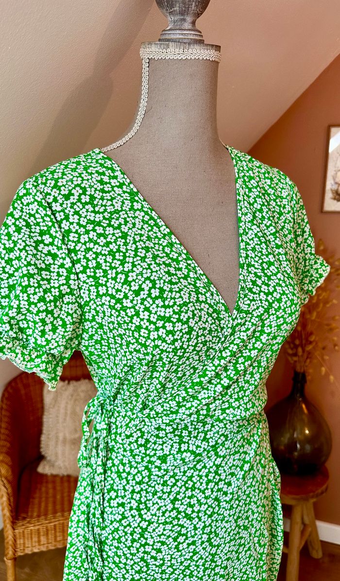 💜 Robe longue verte cache cœur fleuri Shein taille S 💜 - photo numéro 4