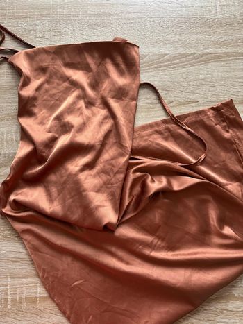 Robe moulante dos croisé