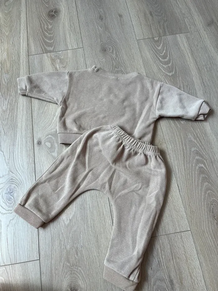 Ensemble jogging - photo numéro 3