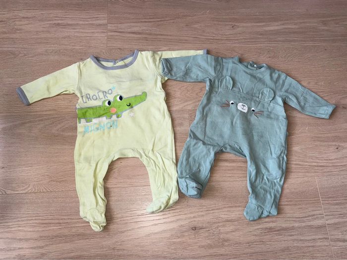 Lot de 10 vêtements bébé 1 mois - photo numéro 5