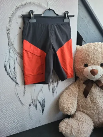 Short vélo neuf