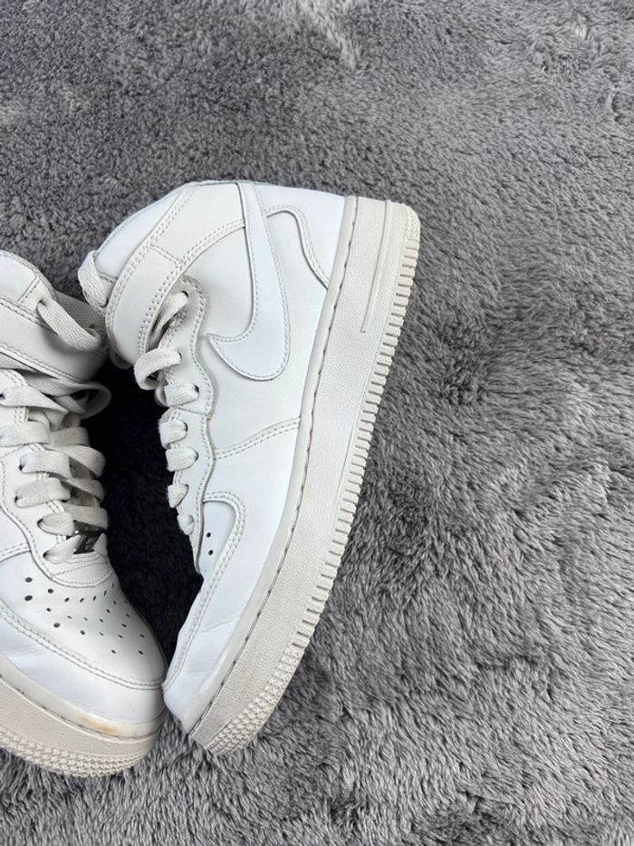 Nike Air Force 1 Mid ’82 Blanche – Pointure 36.5 - photo numéro 10