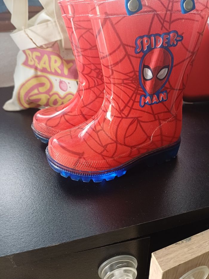 Botte spiderman taille 22 - photo numéro 2