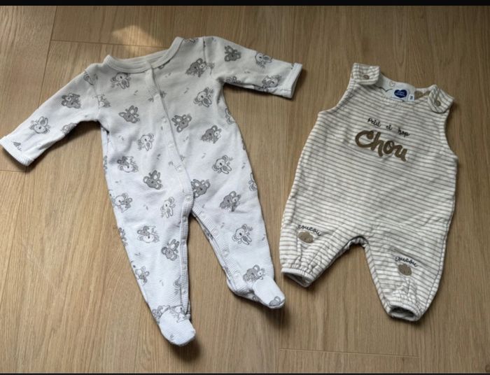 Lot de 31 vêtements 1 mois - photo numéro 4