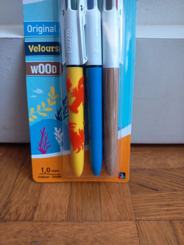 lot 3 bics 4 couleurs - photo numéro 2