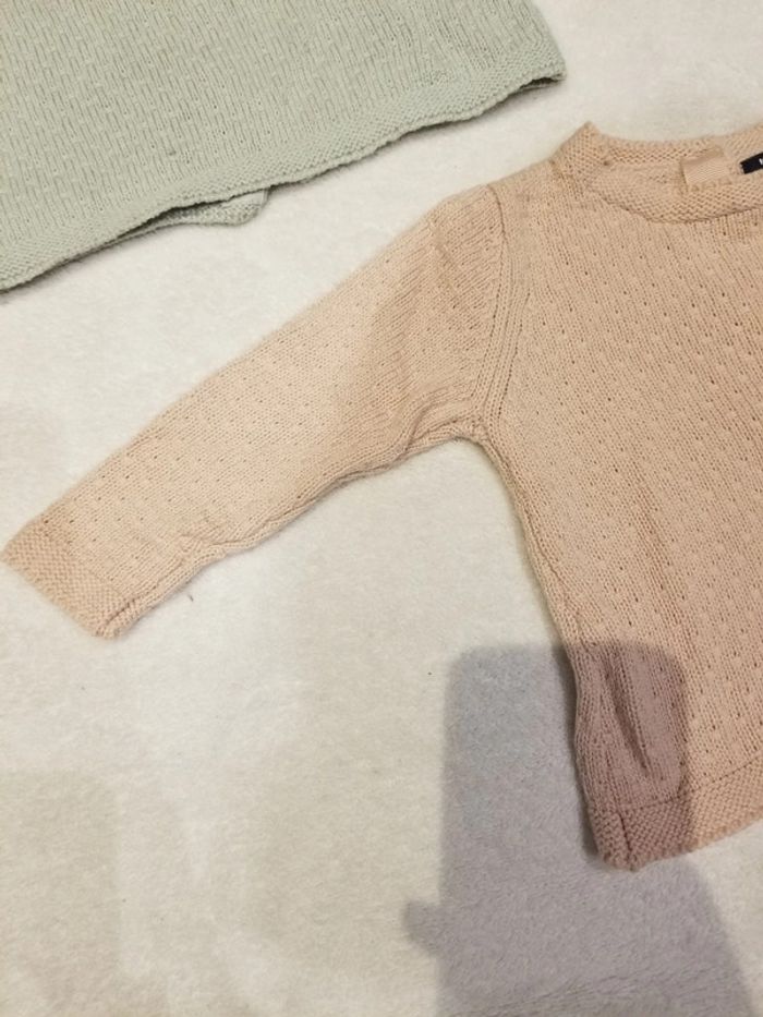 Lot de 2 gilets en maille Kiabi - jumixtes taille 3 mois - photo numéro 5