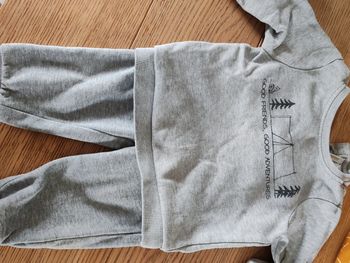 Ensemble gris