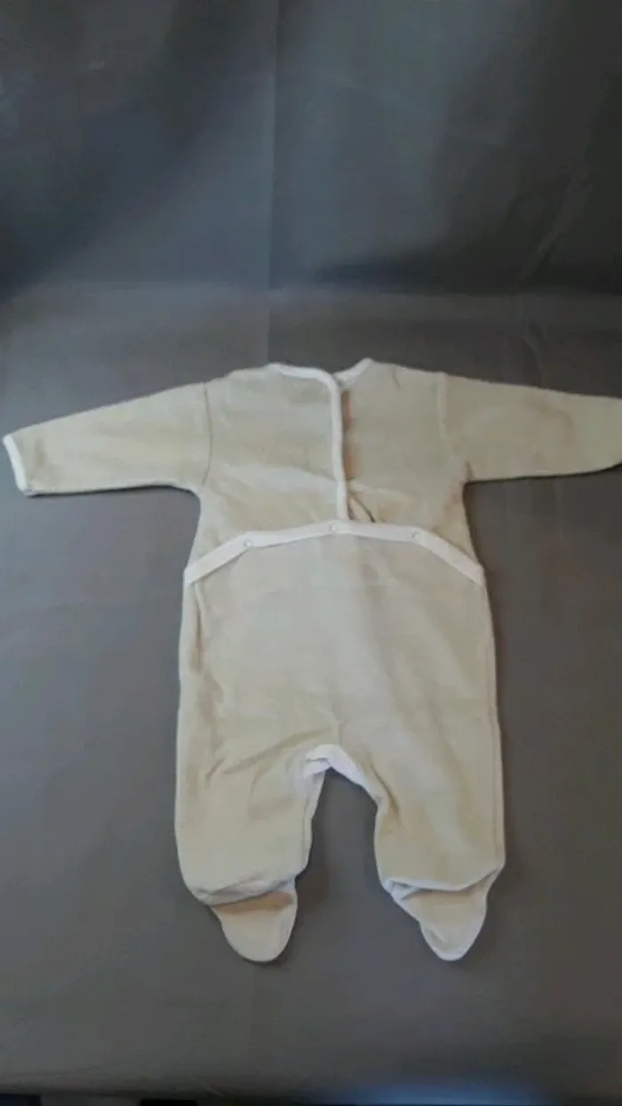 Pyjamas 3 mois - photo numéro 4