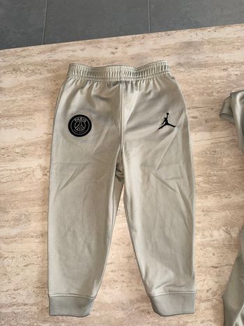 Ensemble Jordan PSG