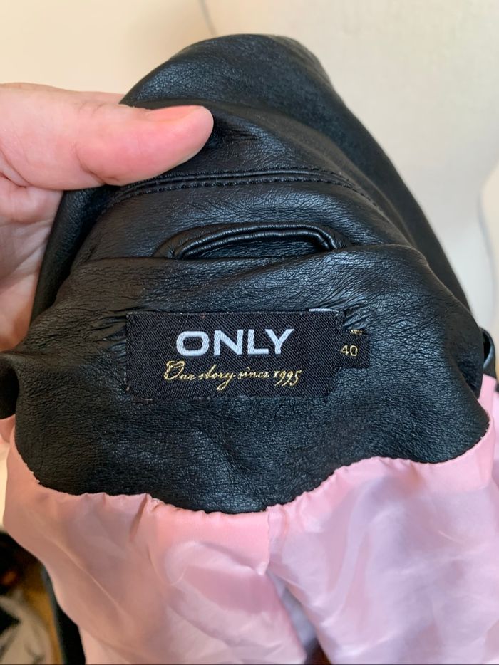 Perfecto en simili cuir taille 40 - photo numéro 4