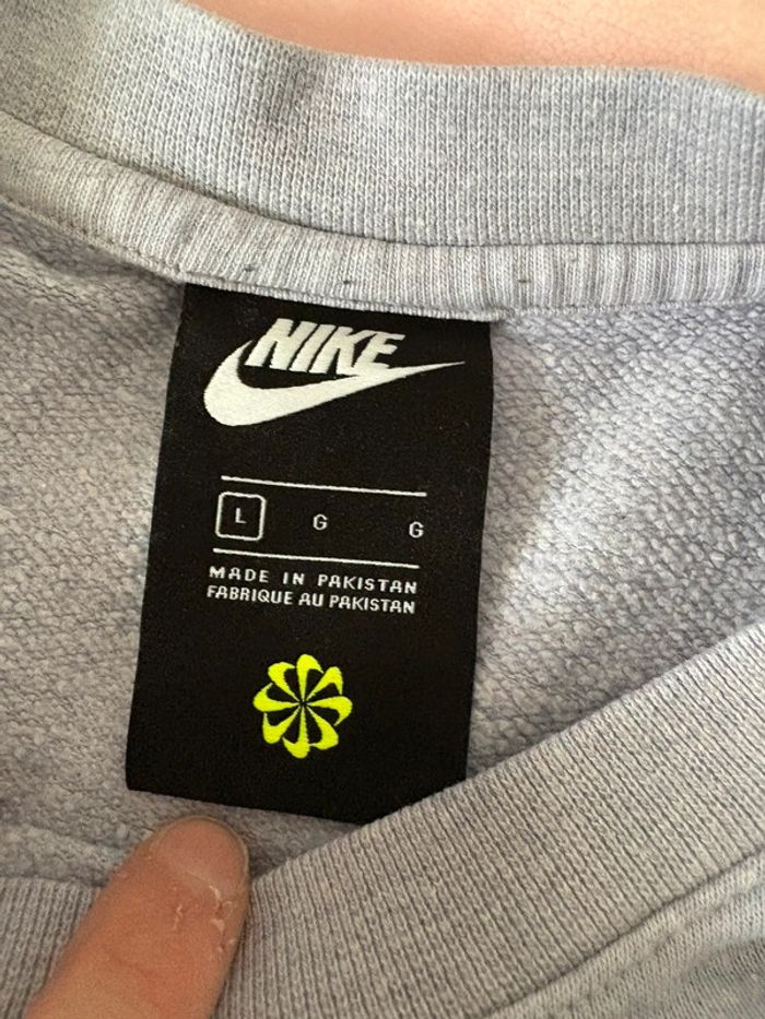 Pull Nike couleur Lila - photo numéro 5