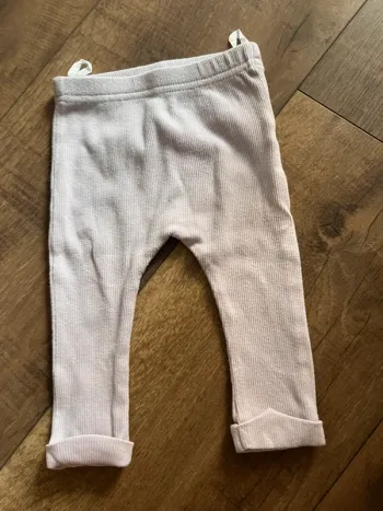 Legging mauve 1 mois