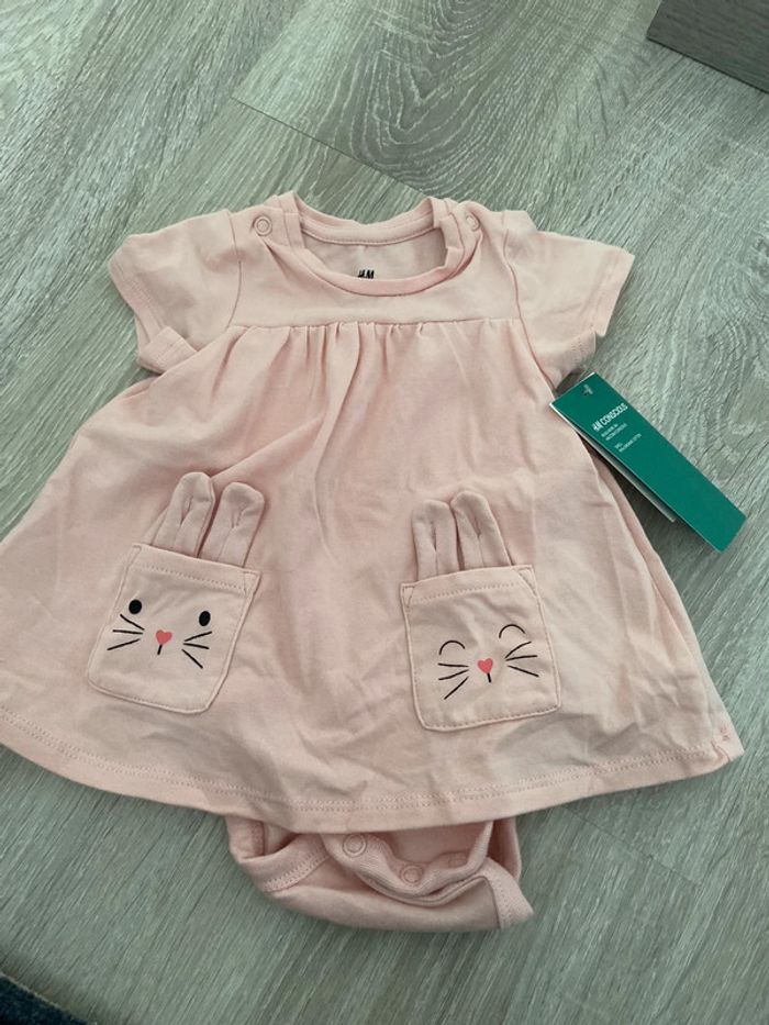 Robe rose hetm neuve étiquette 2 à 4 mois 62 cm