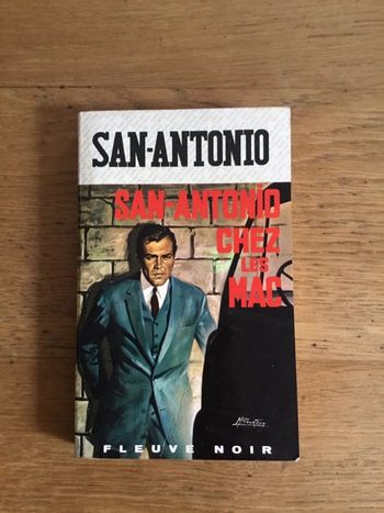Livre « san Antonio chez les mac »