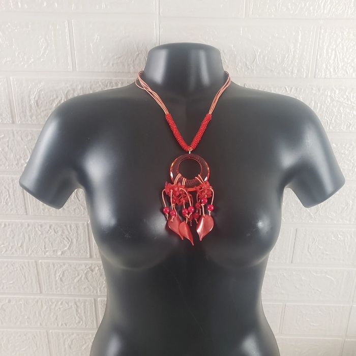 Collier feuilles