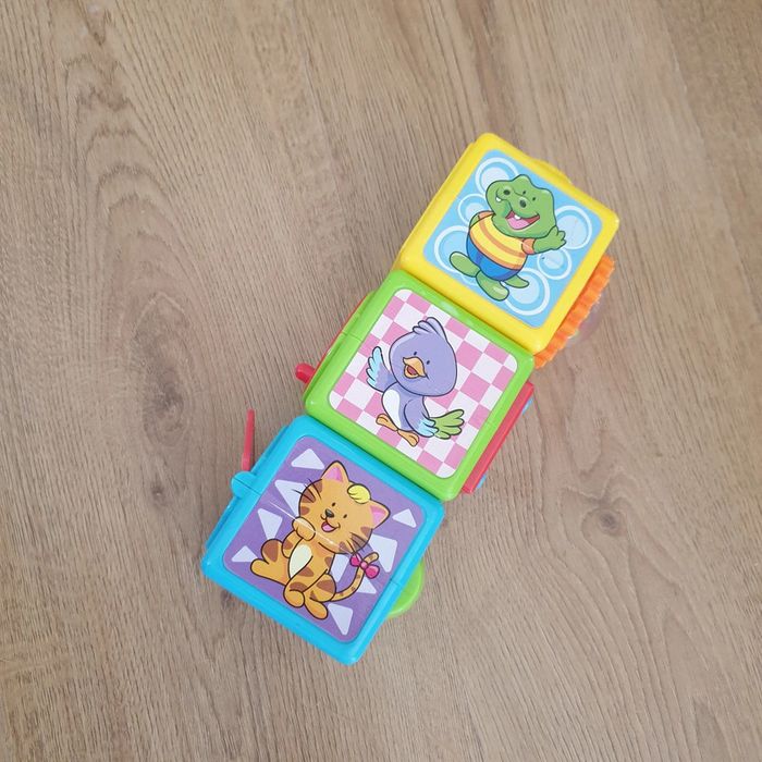 ⭐ Jouet à empiler Cubes d'Activités Fisher-Price
#emyfleury_jouets - photo numéro 4