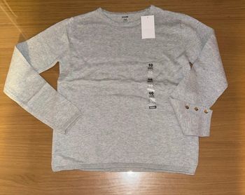 Joli pull neuf 10 ans 