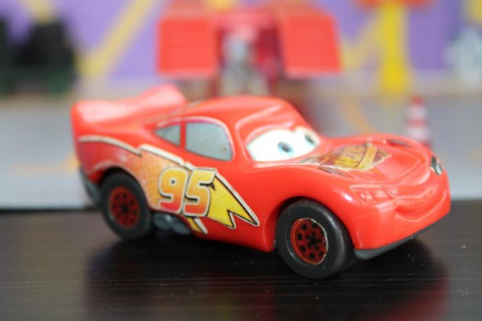 Disney Pixar Cars Flash Mc Queen - photo numéro 4