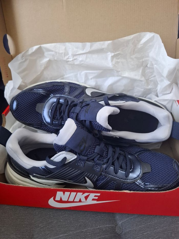 Nike homme nouveau taille 43 bleu de Bic - photo numéro 5
