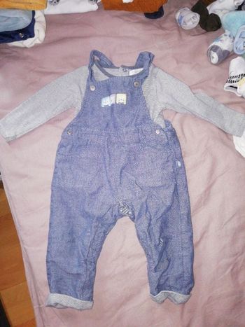 Vends ensemble salopette et body