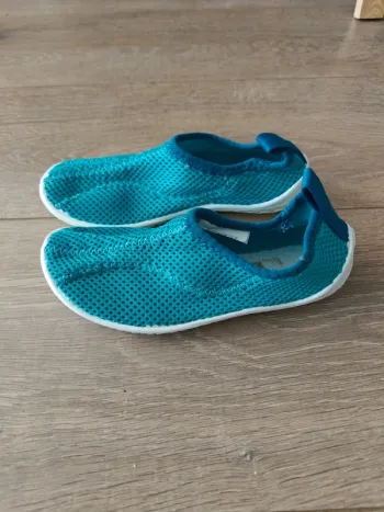 Chaussures aquatiques taille 28/29