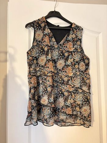 Débardeur à volants