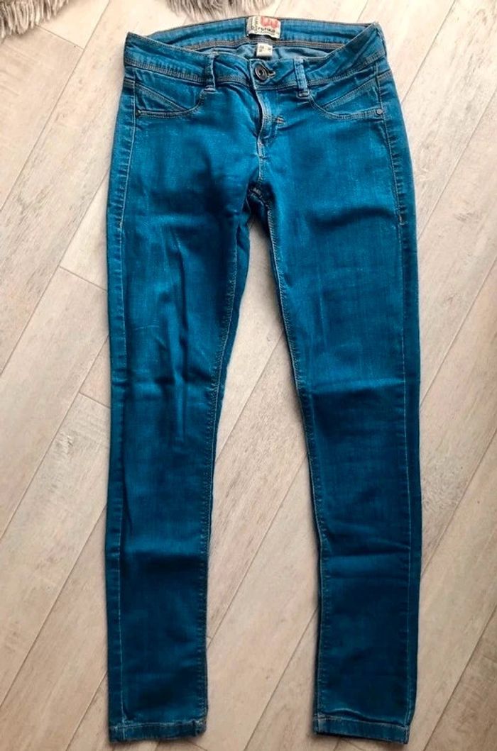 Jeans femme bleu Bershka - photo numéro 2