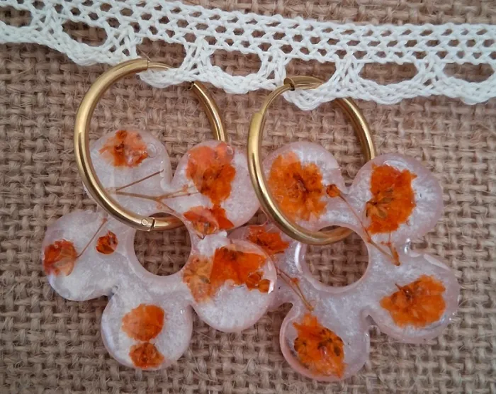 1 paire de boucles d'oreilles anneaux grandes pampilles fleurs séchées - photo numéro 3