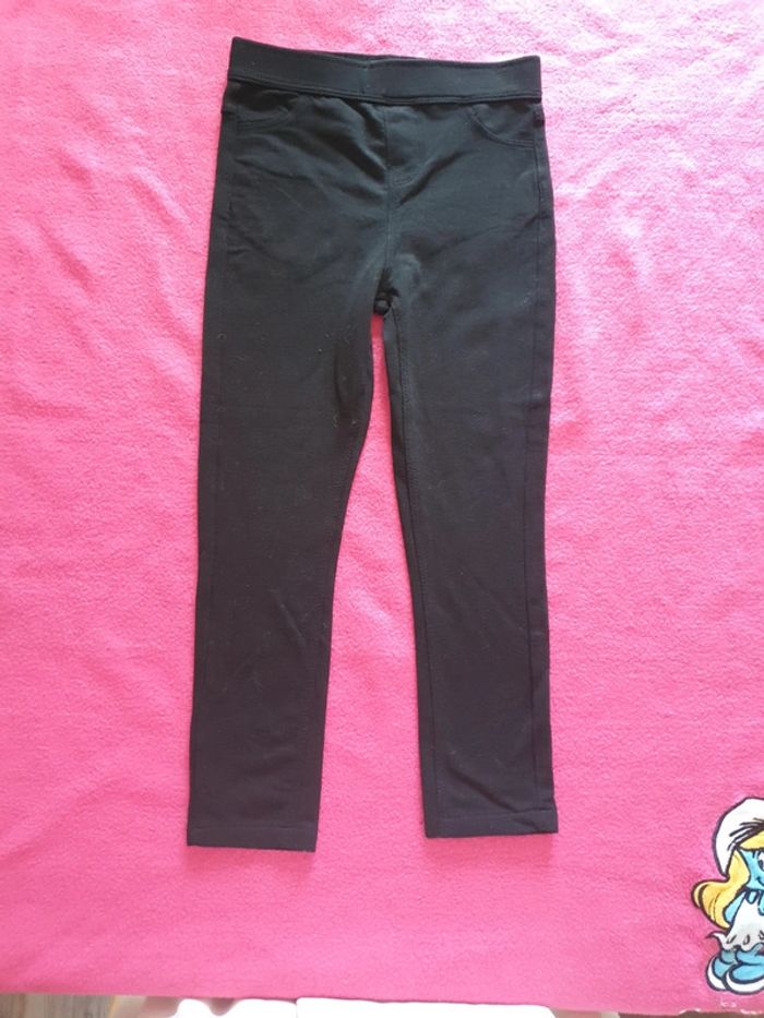 Lot deux pantacourt et un pantalon - photo numéro 4