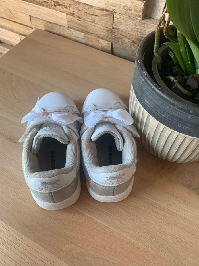 Tennis blanche airness taille 24 - photo numéro 5